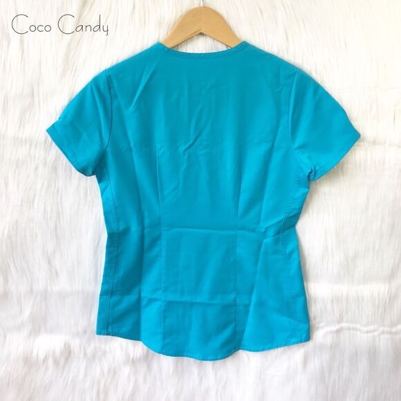 🔃NRG By Barco Blue Scrub Top - Picture 3 of 5